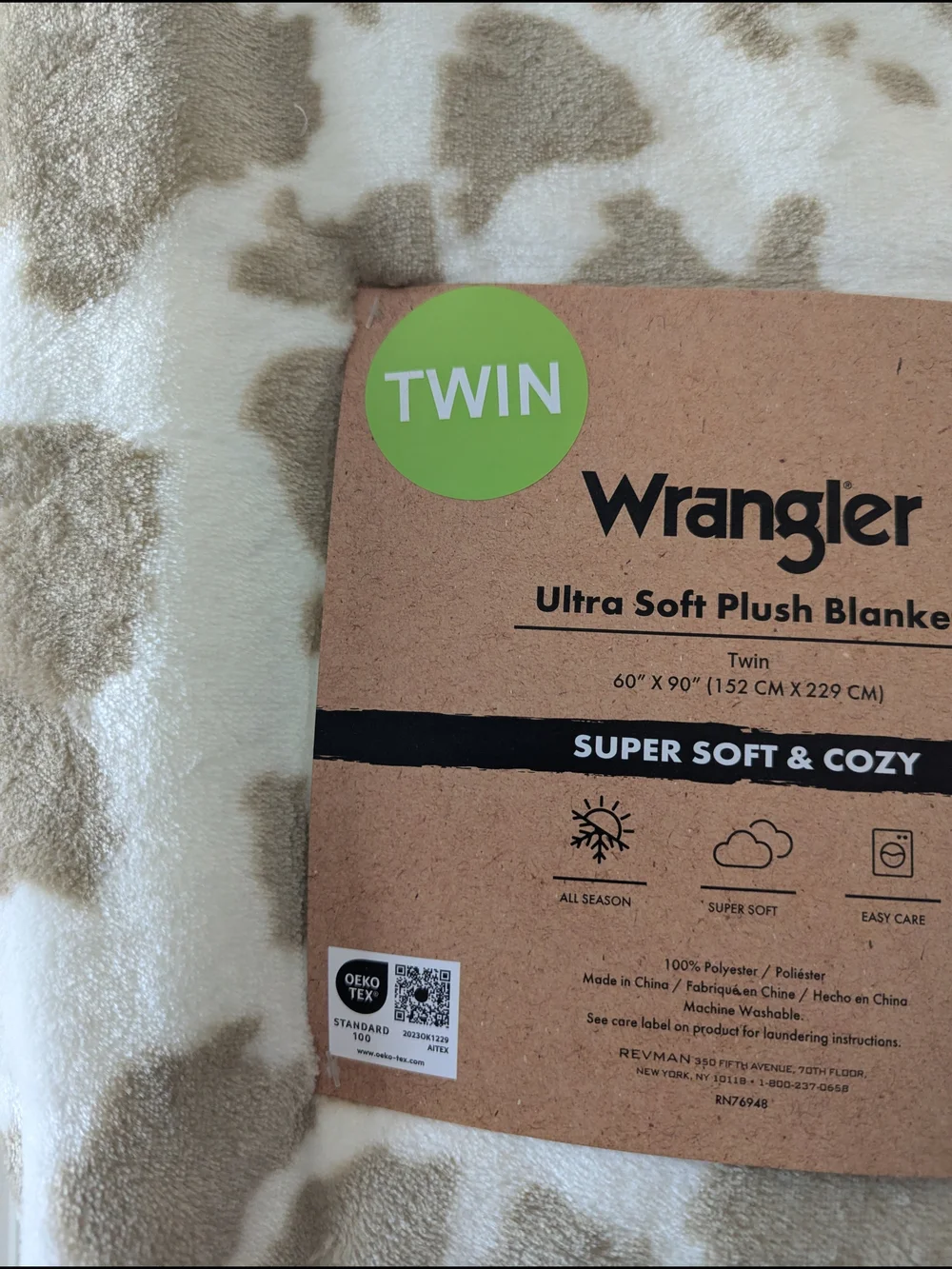 Wrangler Cow print Twin Ultra Soft Plush Blanket - Cream/Beige